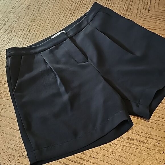 Black fancy shorts Rebecca Minkoff size 8 - Picture 3 of 9